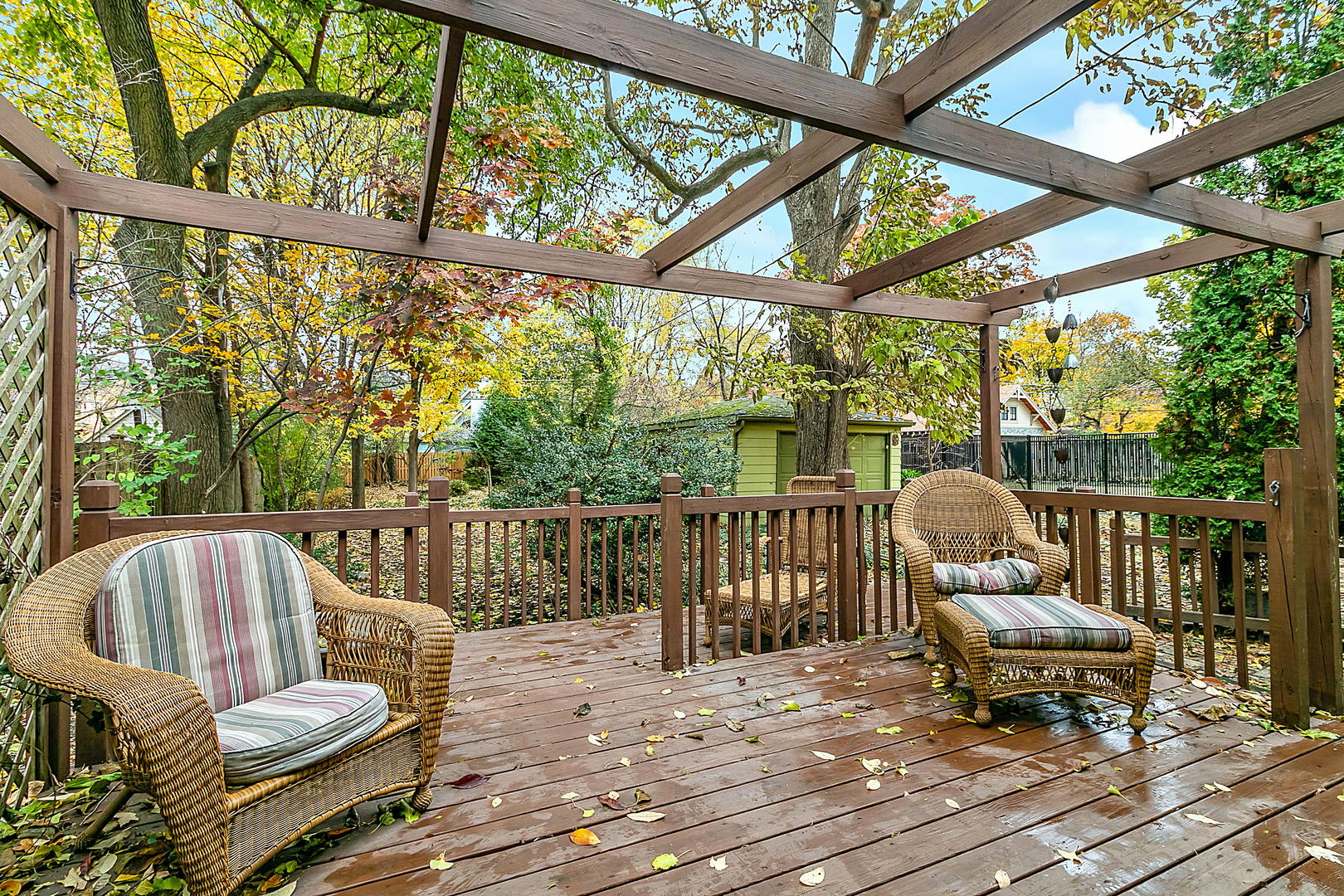 128 Barrypoint Road Riverside, IL 60546 - Photo 14 of 27 a view of a patio on the roof deck