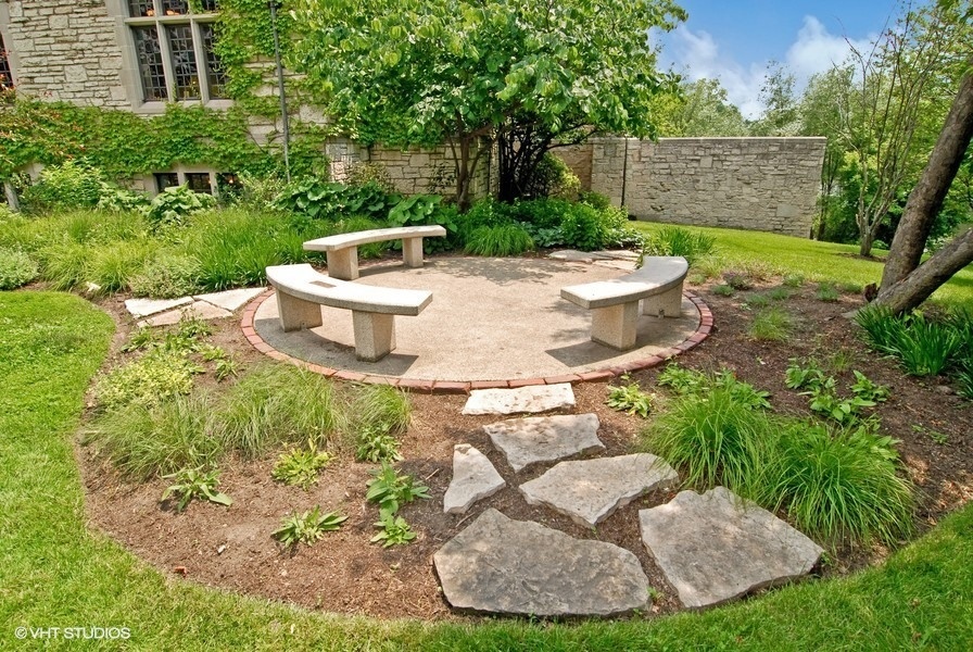 128 Barrypoint Road Riverside, IL 60546 - Photo 24 of 27 a view of a chairs and table in backyard