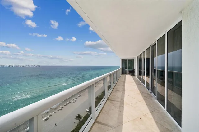 $2,585,000 | 1830 South Ocean Drive, Unit 1701, Hallandale Beach, FL 33009