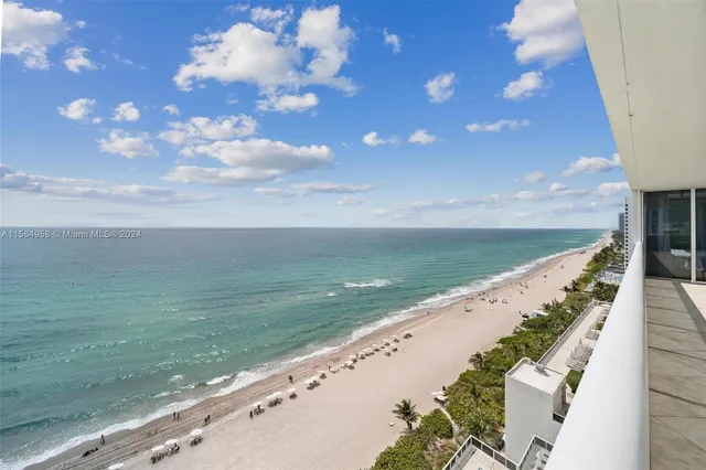 $2,585,000 | 1830 South Ocean Drive, Unit 1701, Hallandale Beach, FL 33009
