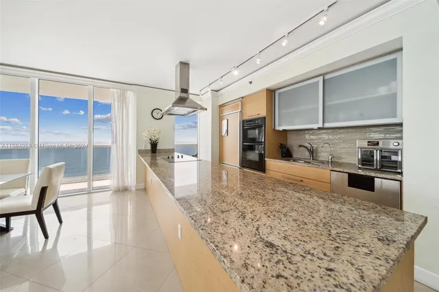 $2,585,000 | 1830 South Ocean Drive, Unit 1701, Hallandale Beach, FL 33009