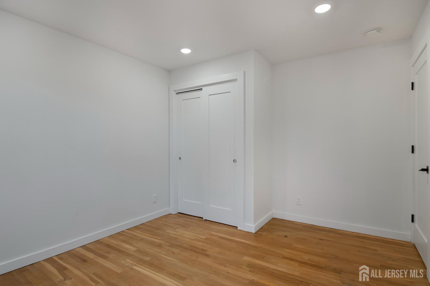 4 Morris Avenue, Unit 2A Edison, NJ 08837 - Photo 25 of 27 a view of room