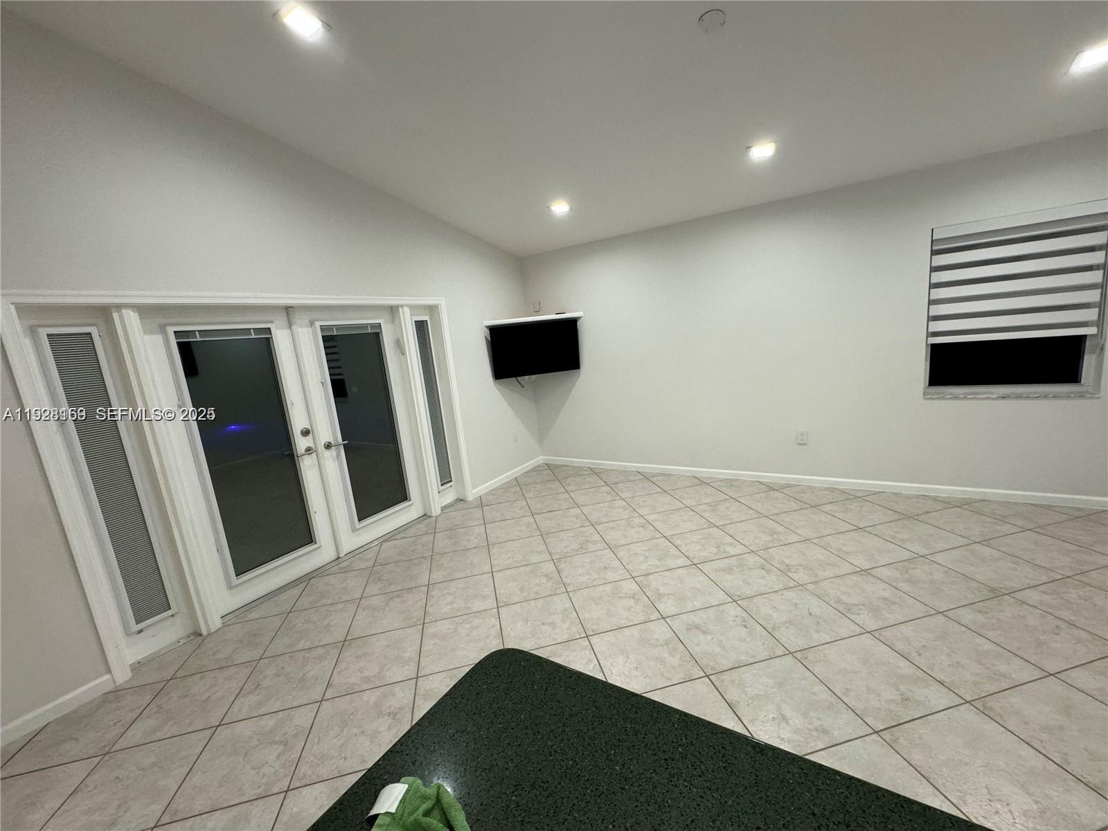 8965 Southwest 59th Court Cooper City, FL 33328 - Photo 28 of 34 a view of an empty room