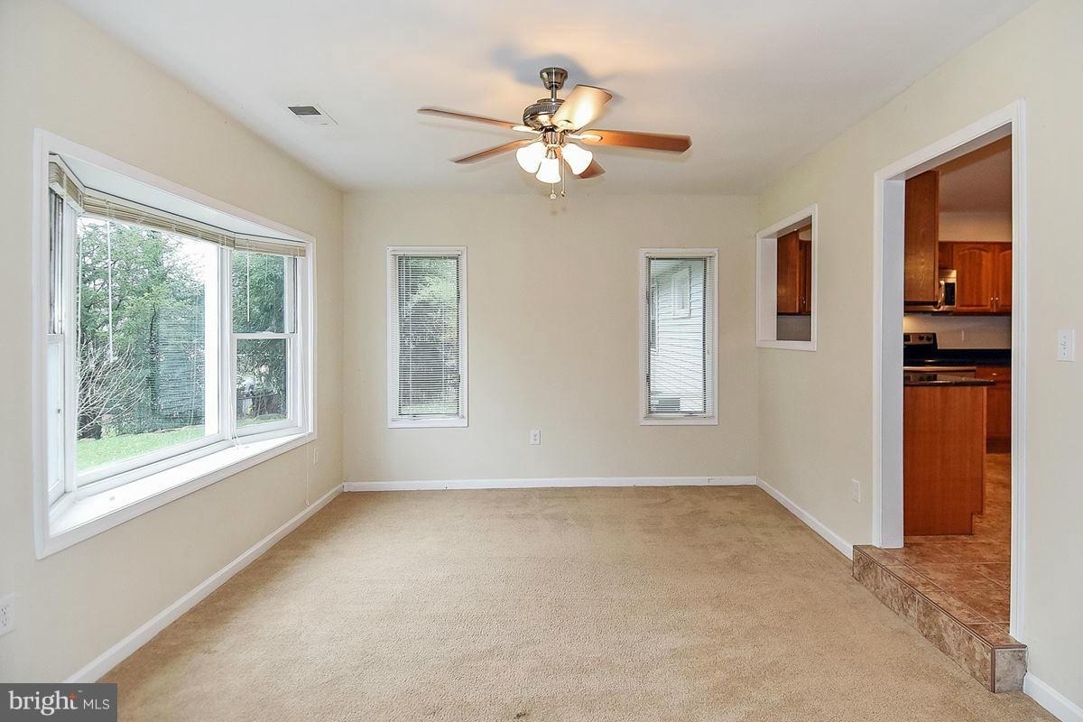 202 Harrison Road Sterling, VA 20164 - Photo 14 of 30 Family Room