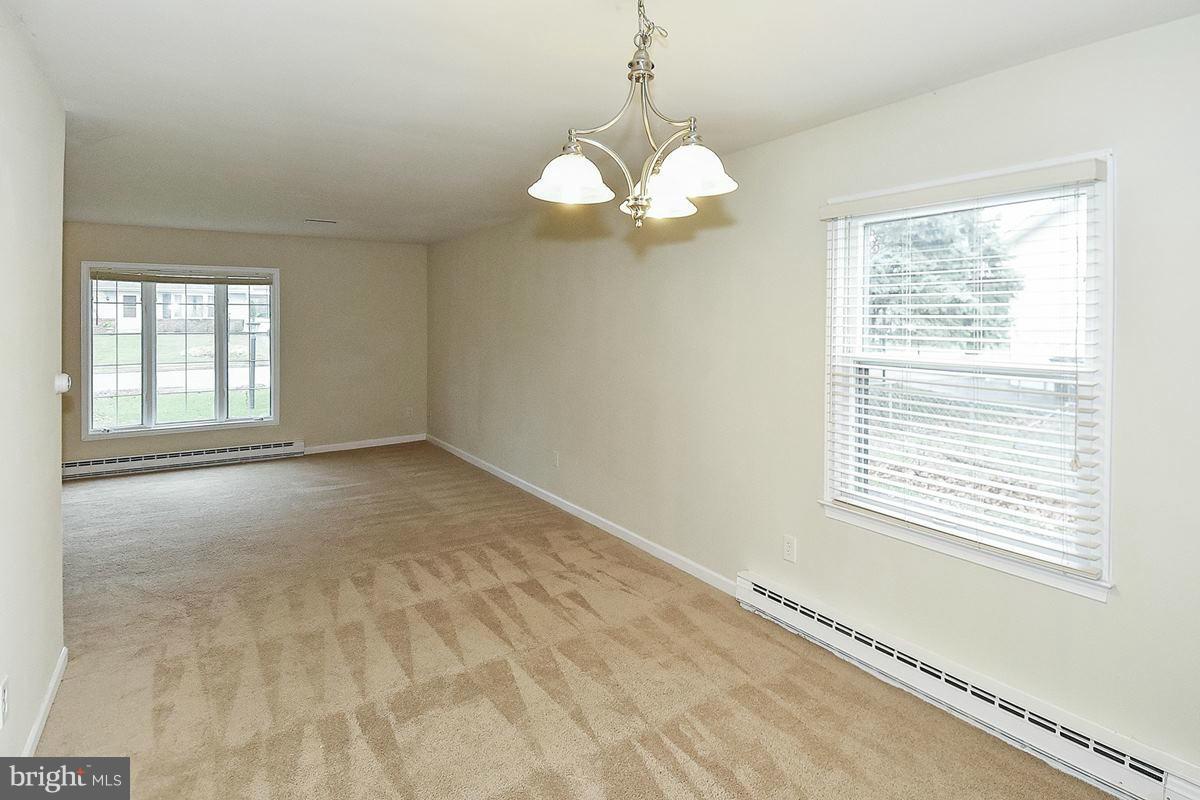 202 Harrison Road Sterling, VA 20164 - Photo 10 of 30 Dining Room