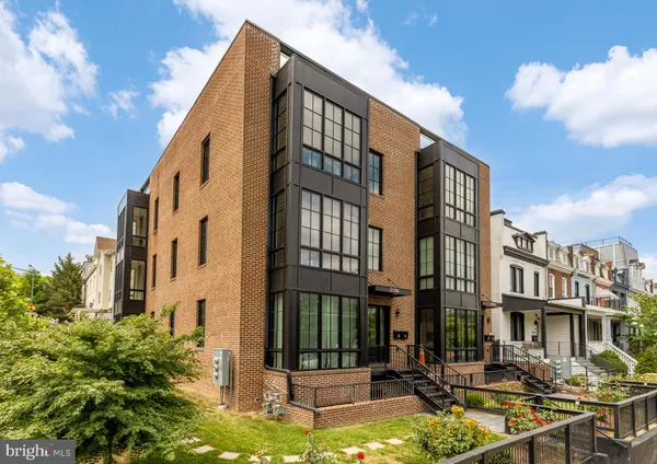 $7,500 | 2100 4th Street Northeast, Unit 2, Washington, DC 20002
