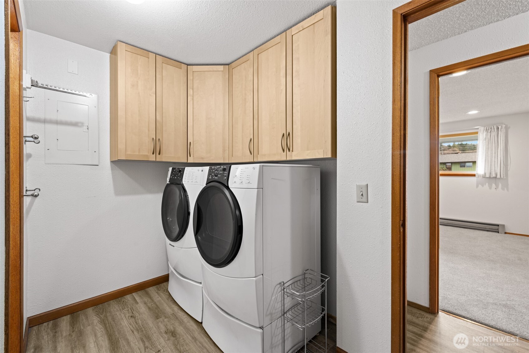 1301 South 3rd Avenue, Unit 28A Sequim, WA 98382 - Photo 23 of 40 a utility room with dryer and washer