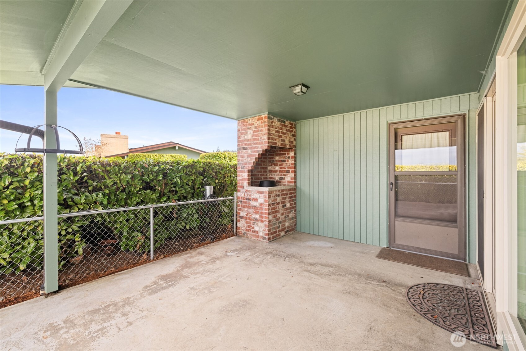1301 South 3rd Avenue, Unit 28A Sequim, WA 98382 - Photo 30 of 40 a view of a porch