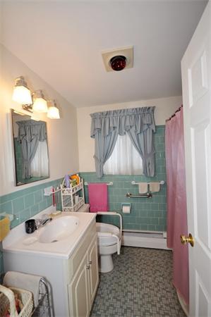 65 Brooks Street Maynard, MA 01754 - Photo 13 of 25 Gallery Image 13