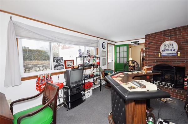 65 Brooks Street Maynard, MA 01754 - Photo 14 of 25 Gallery Image 14