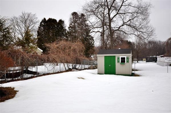 65 Brooks Street Maynard, MA 01754 - Photo 21 of 25 Gallery Image 21