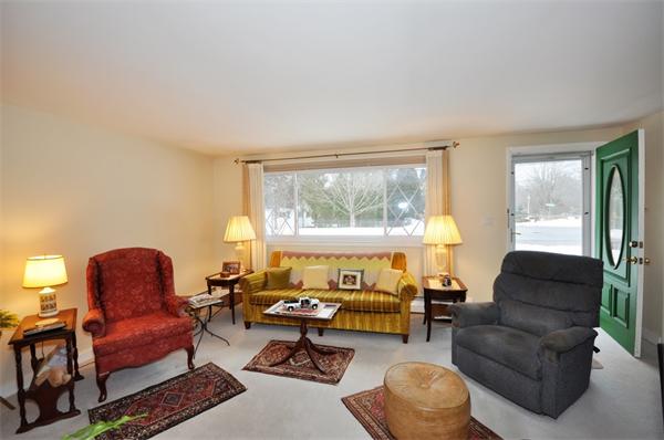 65 Brooks Street Maynard, MA 01754 - Photo 3 of 25 Gallery Image 3