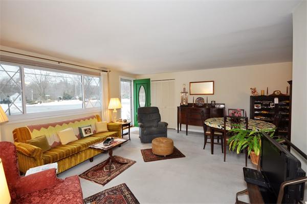 65 Brooks Street Maynard, MA 01754 - Photo 4 of 25 Gallery Image 4