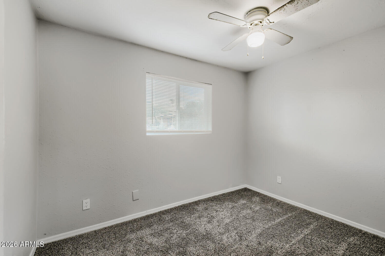 4648 East Alta Vista Road Phoenix, AZ 85042 - Photo 19 of 29 4648 E Alta Vista Rd - Web Quality - 019