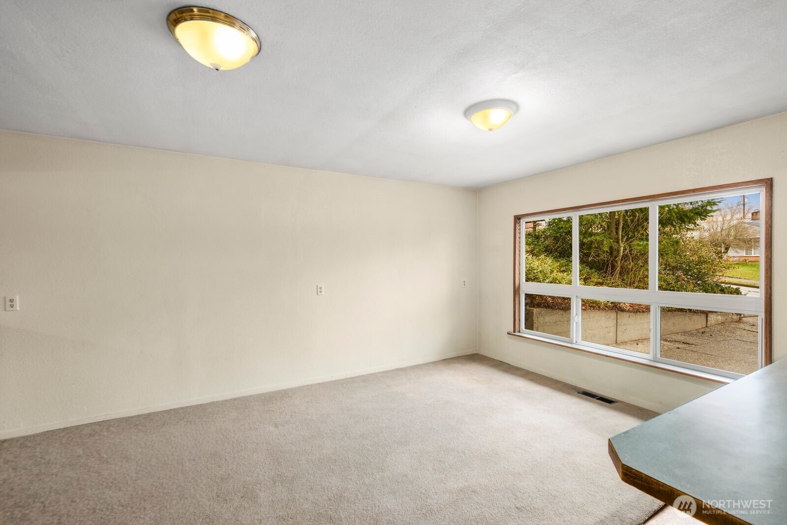 2108 East 24th Street Bremerton, WA 98310 - Photo 11 of 37