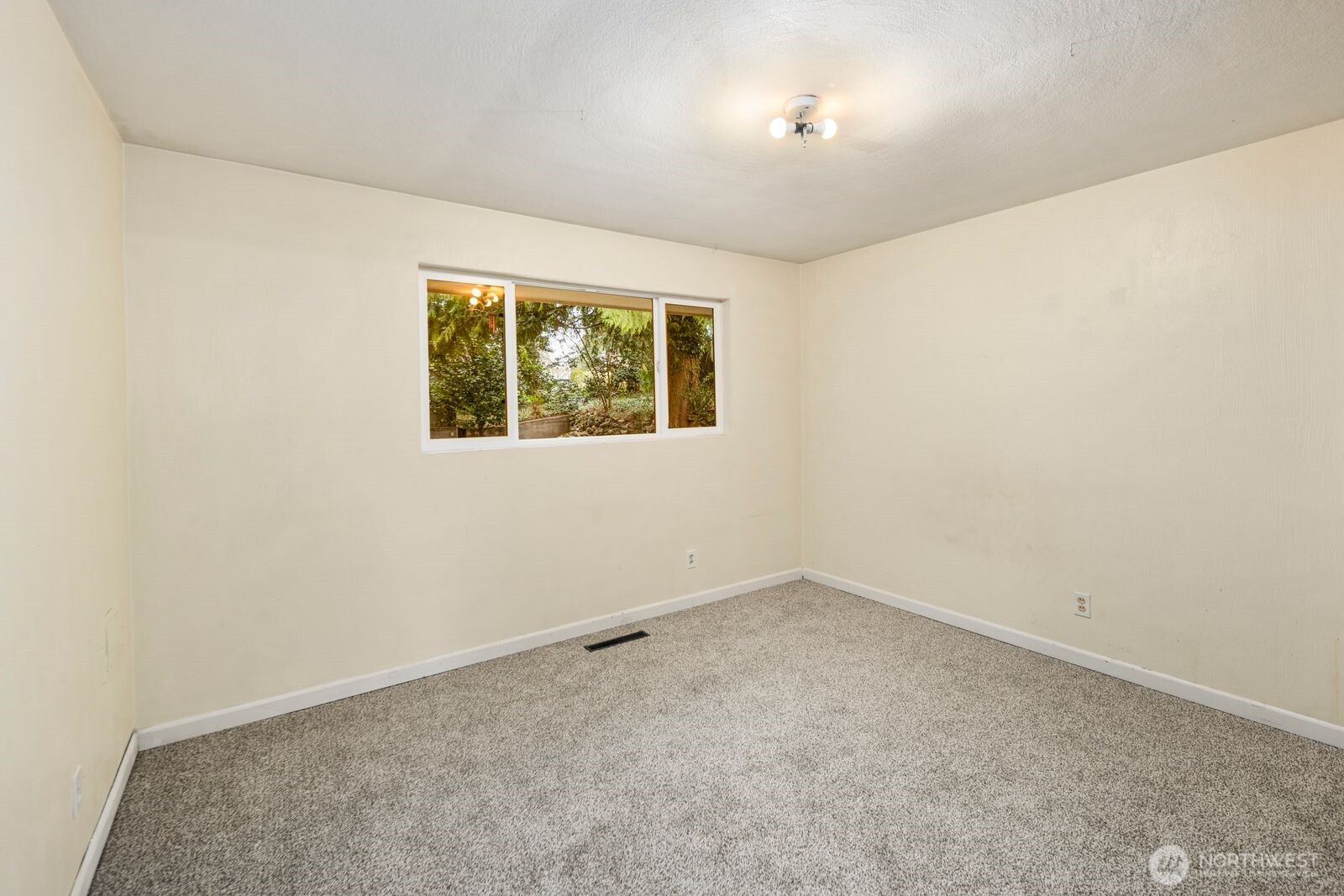 2108 East 24th Street Bremerton, WA 98310 - Photo 19 of 37