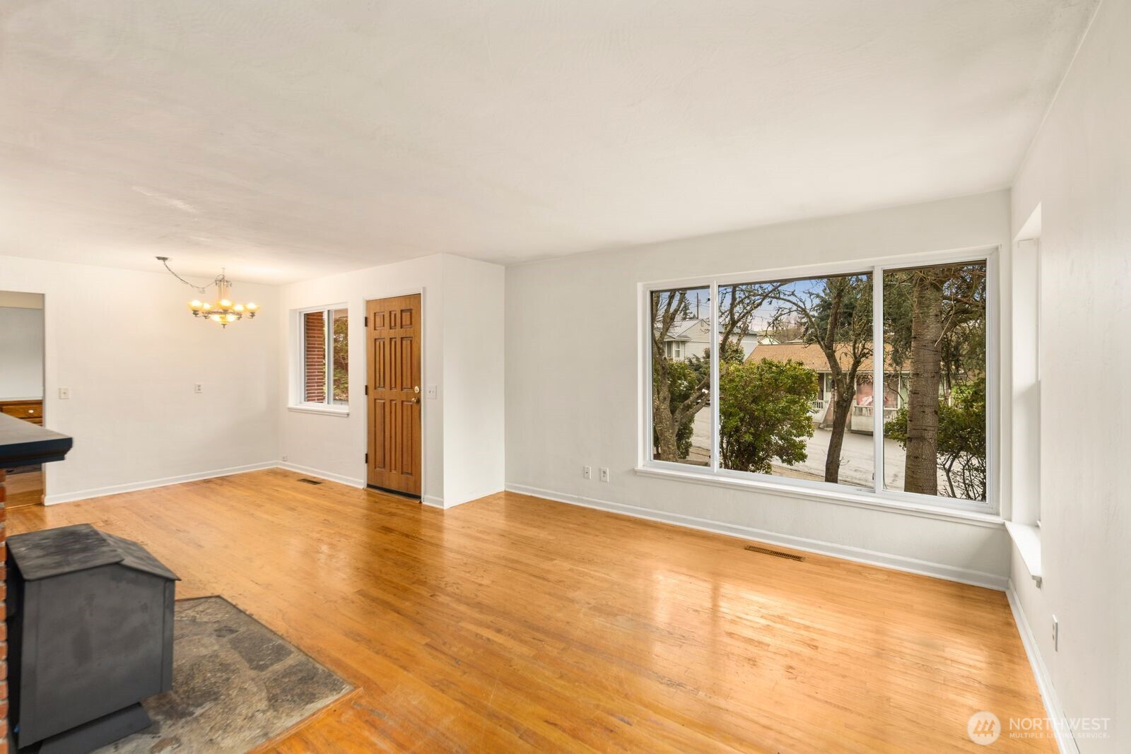 2108 East 24th Street Bremerton, WA 98310 - Photo 3 of 37