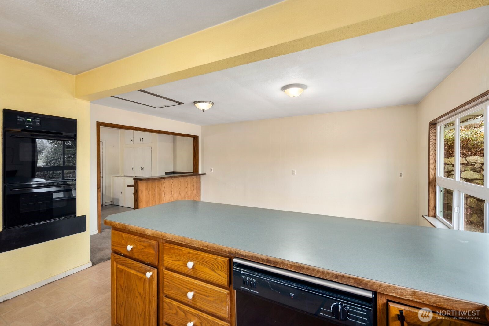 2108 East 24th Street Bremerton, WA 98310 - Photo 9 of 37