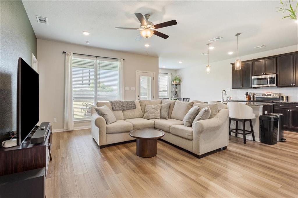 3516 Beutel Road Lorena, TX 76655 - Photo 9 of 29