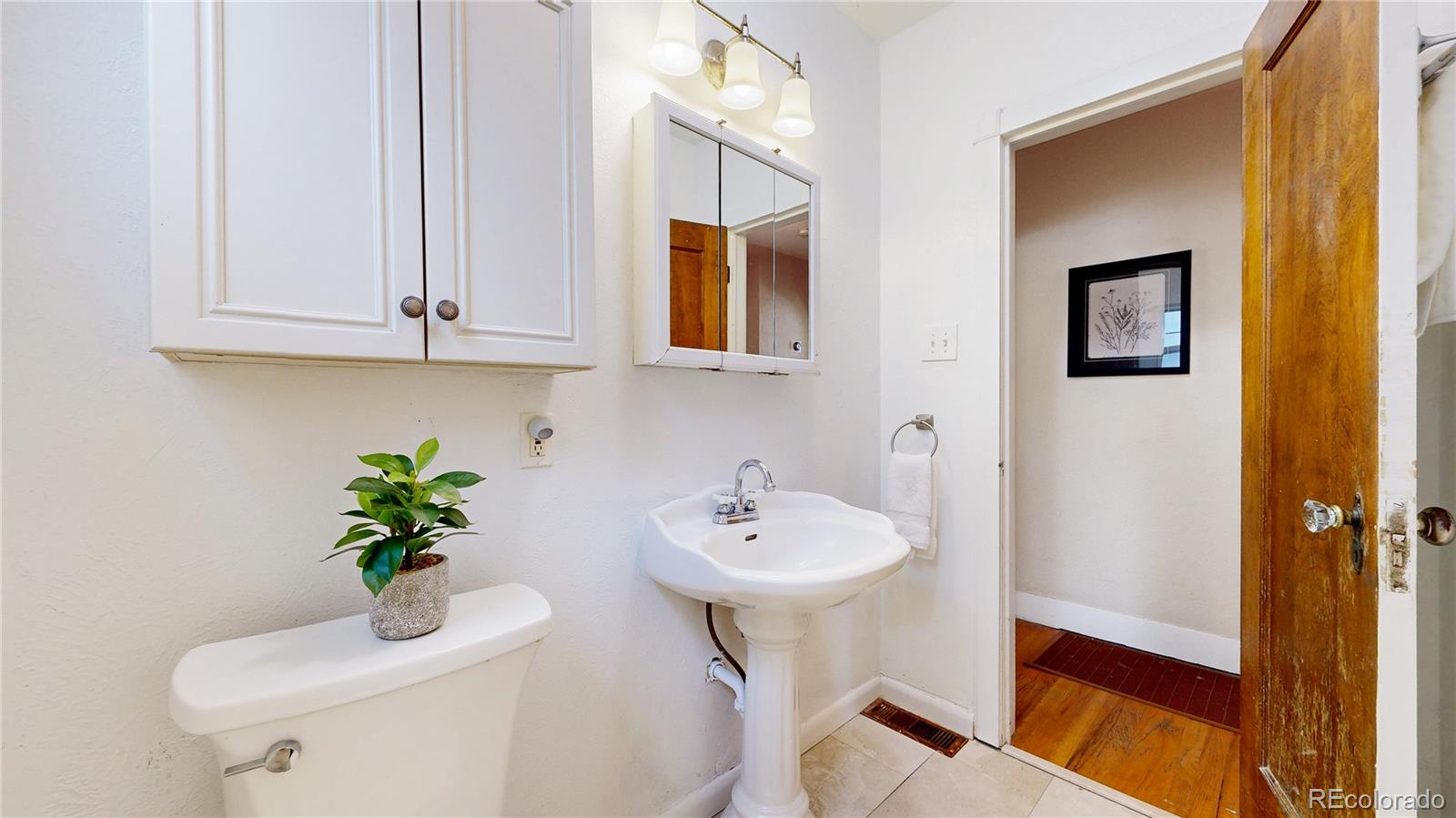 1637 Filbert Court Denver, CO 80220 - Photo 18 of 37