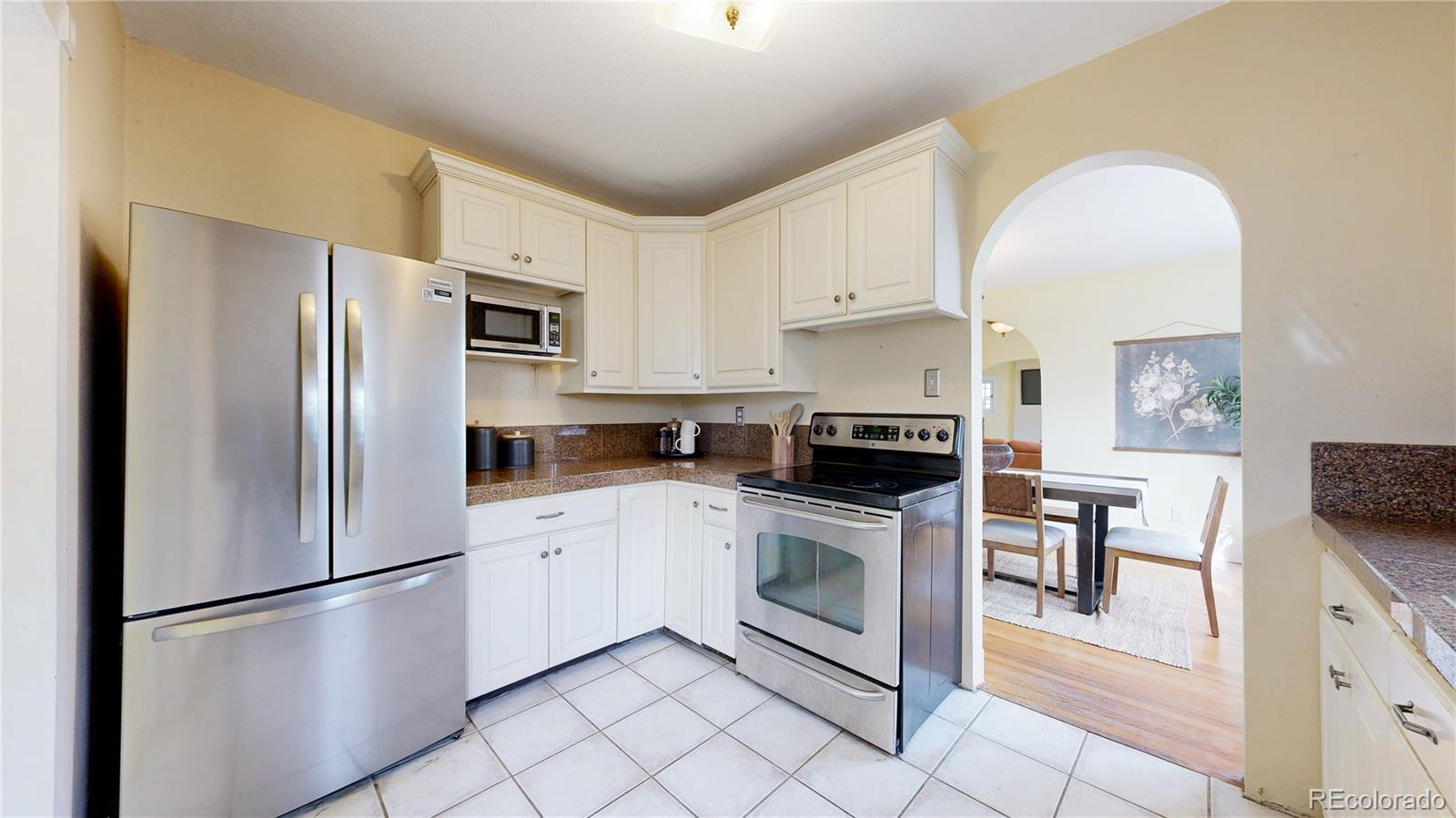 1637 Filbert Court Denver, CO 80220 - Photo 9 of 37