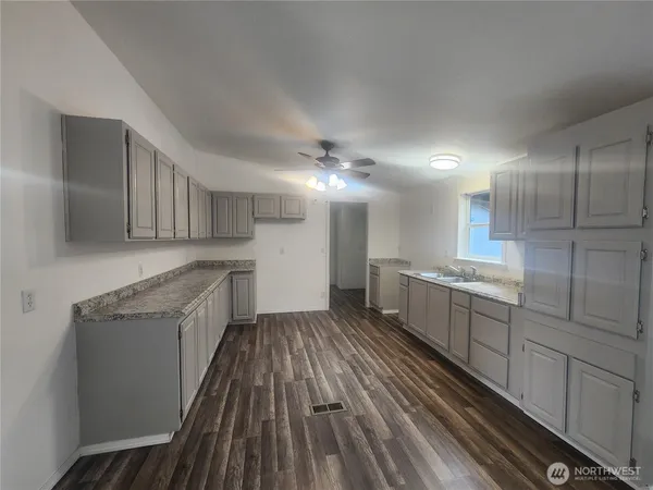 $395,000 | 80 Satsop Drive, Elma, WA 98541