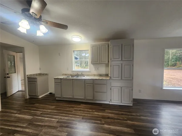 $395,000 | 80 Satsop Drive, Elma, WA 98541