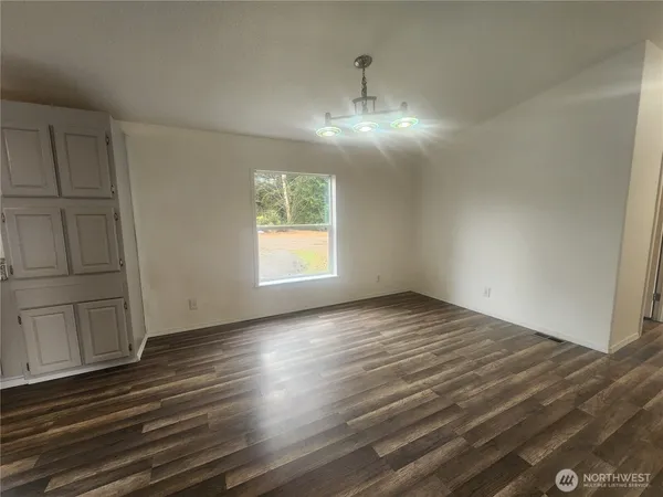 $395,000 | 80 Satsop Drive, Elma, WA 98541