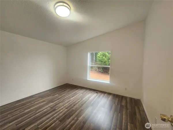 $395,000 | 80 Satsop Drive, Elma, WA 98541