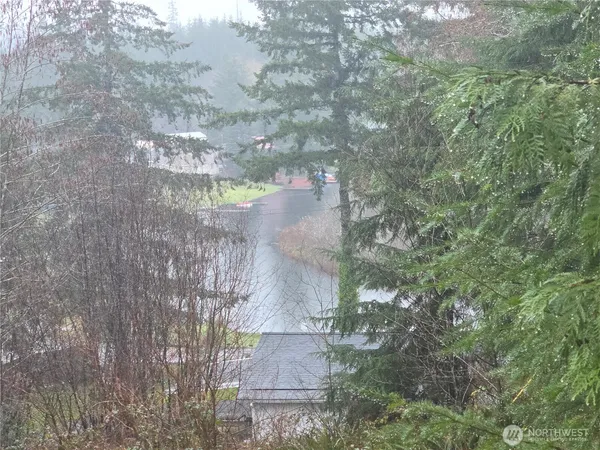 $395,000 | 80 Satsop Drive, Elma, WA 98541