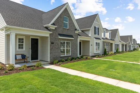 $399,000 | 2526 Elmcroft Avenue, Murfreesboro, TN 37128