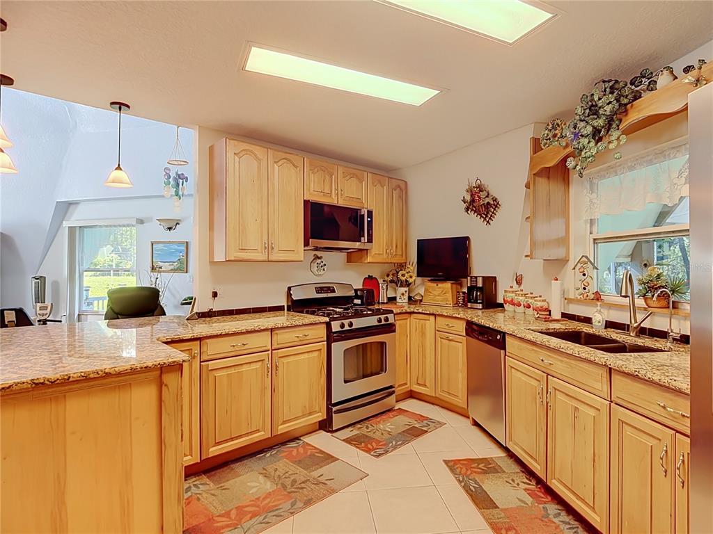 2320 Bogaert Road Seffner, FL 33584 - Photo 24 of 69 Gallery Image 24