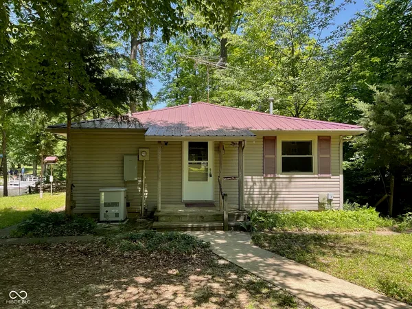 $194,900 | 9416 Rocky Fork N Drive, Brazil, IN 47834