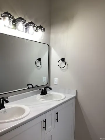 $299,900 | 2440 Deer Run Trail, Decatur, IN 46733