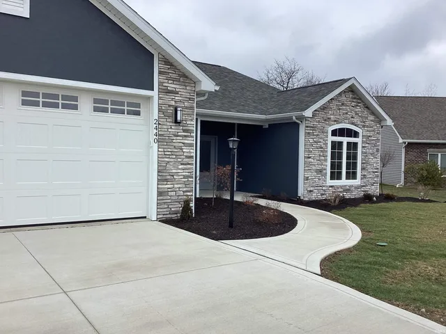 $299,900 | 2440 Deer Run Trail, Decatur, IN 46733