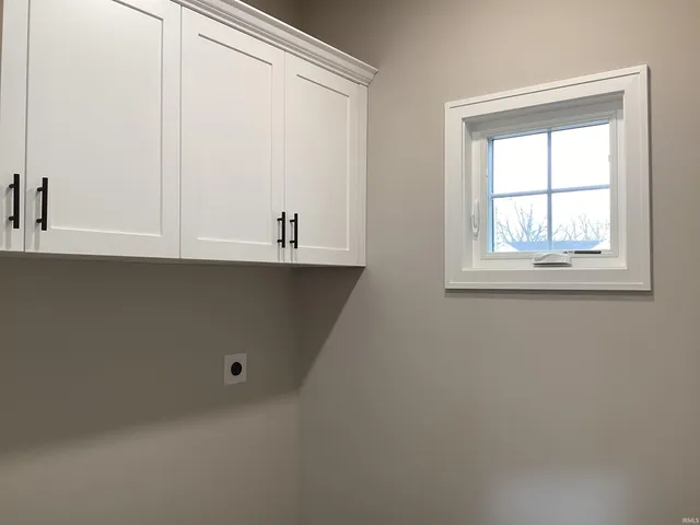 $299,900 | 2440 Deer Run Trail, Decatur, IN 46733