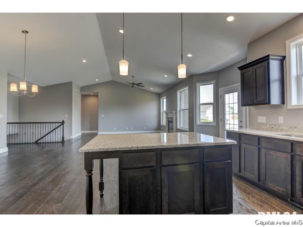 2825 Haverhill Road Springfield, IL 62711 - Photo 11 of 36