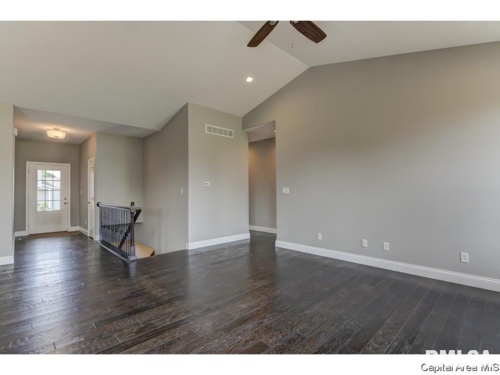 2825 Haverhill Road Springfield, IL 62711 - Photo 15 of 36