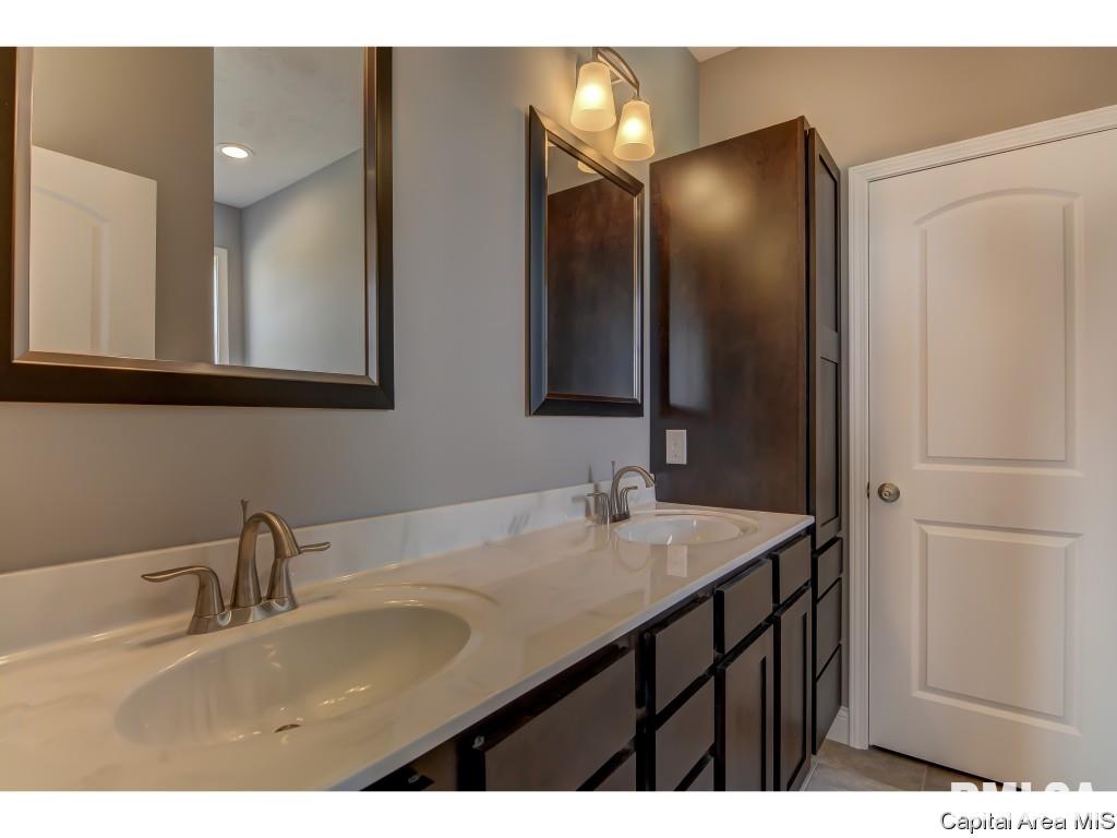 2825 Haverhill Road Springfield, IL 62711 - Photo 19 of 36
