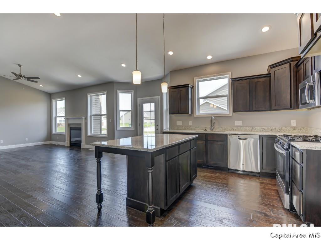 2825 Haverhill Road Springfield, IL 62711 - Photo 5 of 36