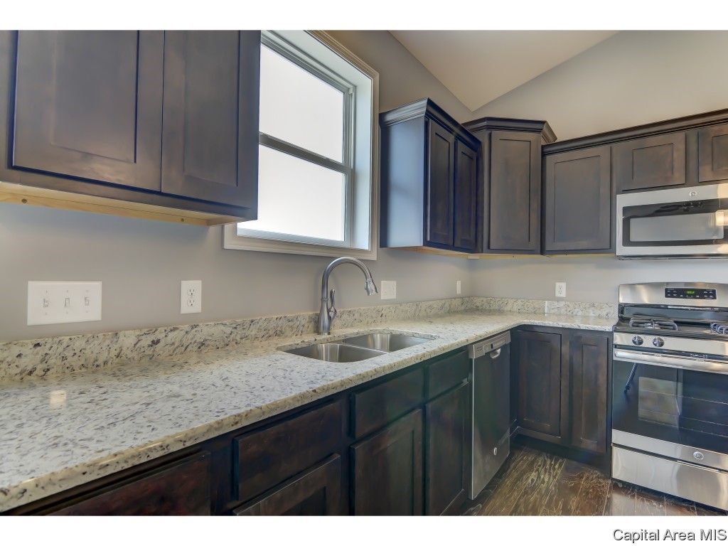 2825 Haverhill Road Springfield, IL 62711 - Photo 10 of 36