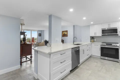 $545,000 | 1150 Hillsboro Mile, Unit 905, Hillsboro Beach, FL 33064