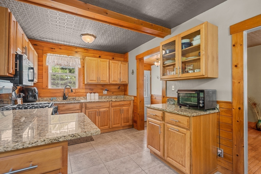 21 Perry Street Fairhaven, MA 02719 - Photo 23 of 34 Gallery Image 23