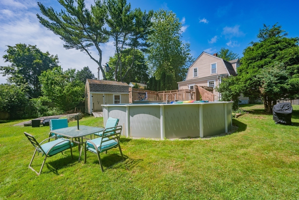 21 Perry Street Fairhaven, MA 02719 - Photo 10 of 34 Gallery Image 10