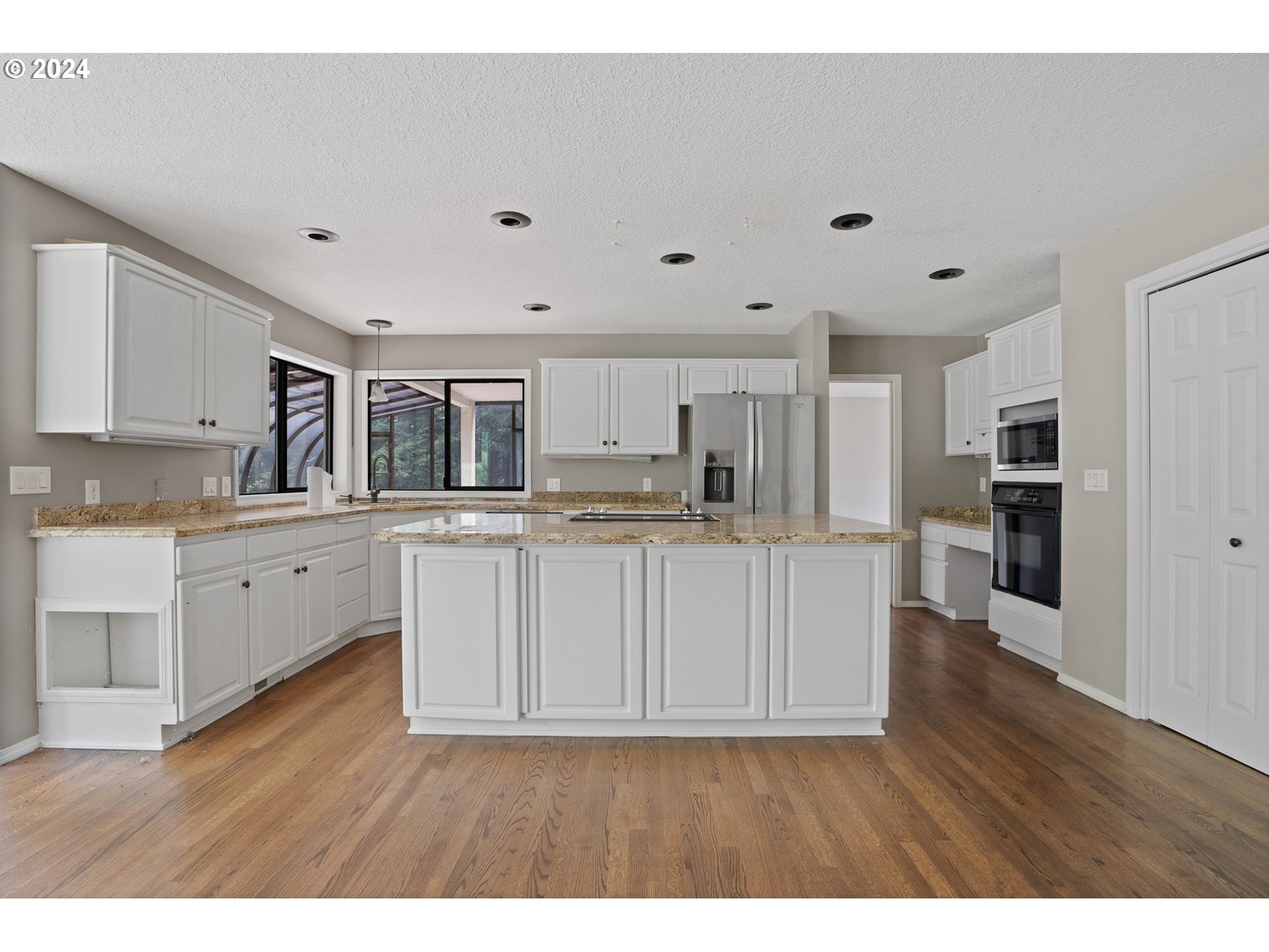 10600 Southeast Vradenburg Road Happy Valley, OR 97086 - Photo 14 of 46 Gallery Image 14