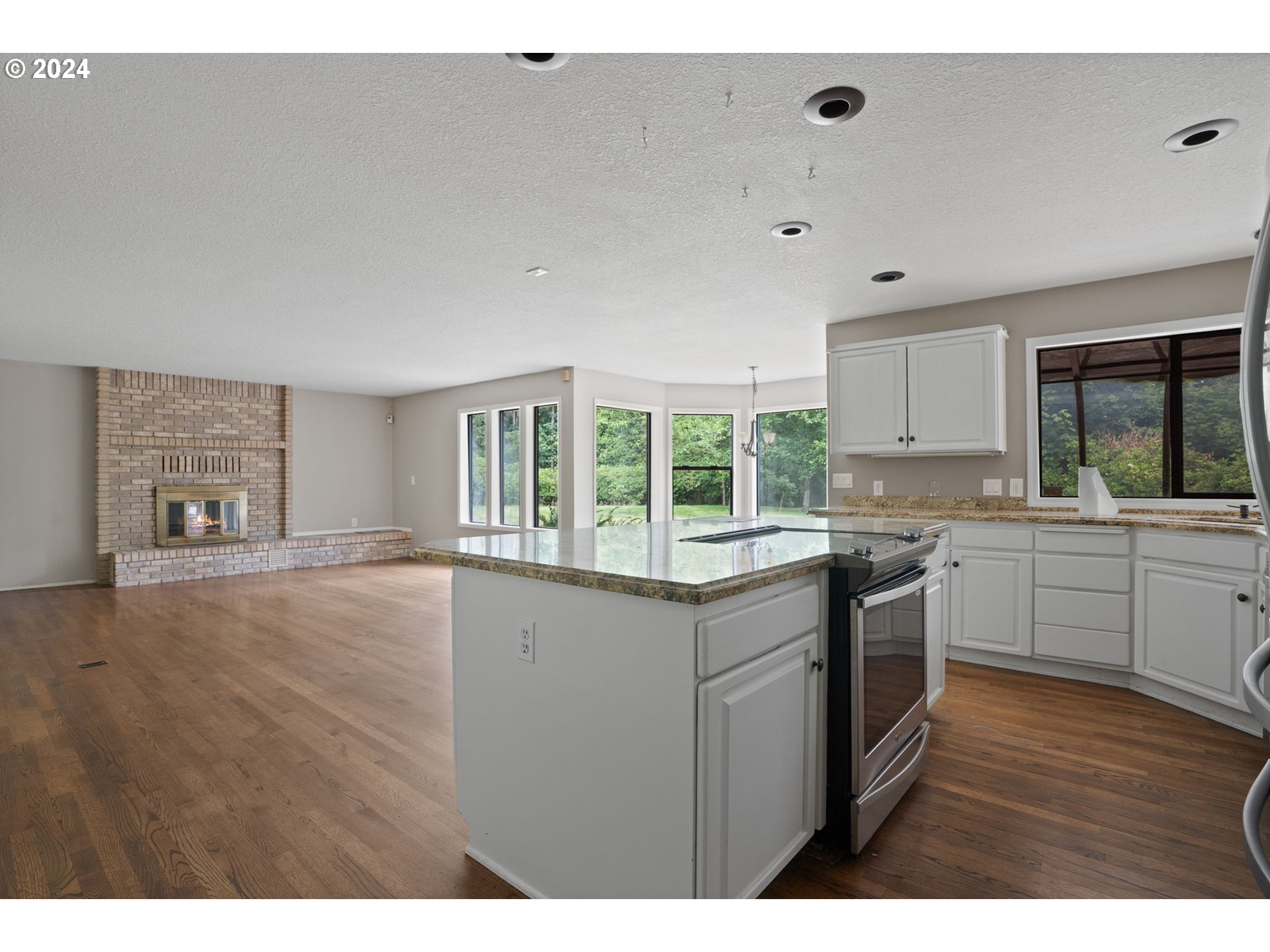 10600 Southeast Vradenburg Road Happy Valley, OR 97086 - Photo 15 of 46 Gallery Image 15