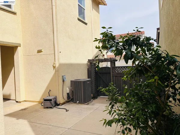 $760,000 | 703 North Claret Lane, Mountain House, CA 95391