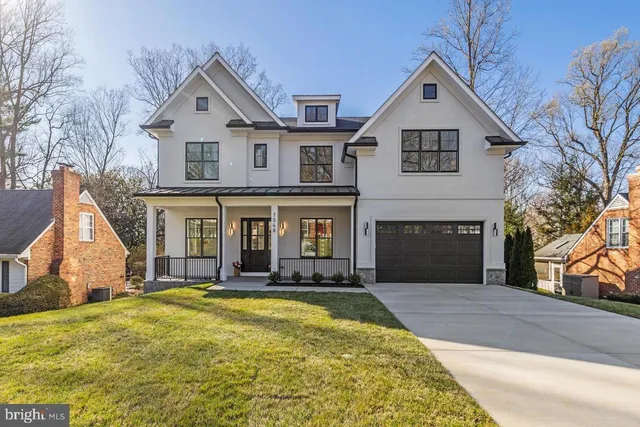 $3,295,000 | 7008 Amy Lane, Bethesda, MD 20817