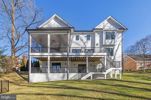 $3,295,000 | 7008 Amy Lane, Bethesda, MD 20817