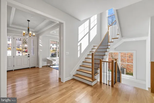 $3,295,000 | 7008 Amy Lane, Bethesda, MD 20817
